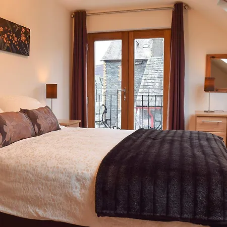 The Old Laundry 1 *